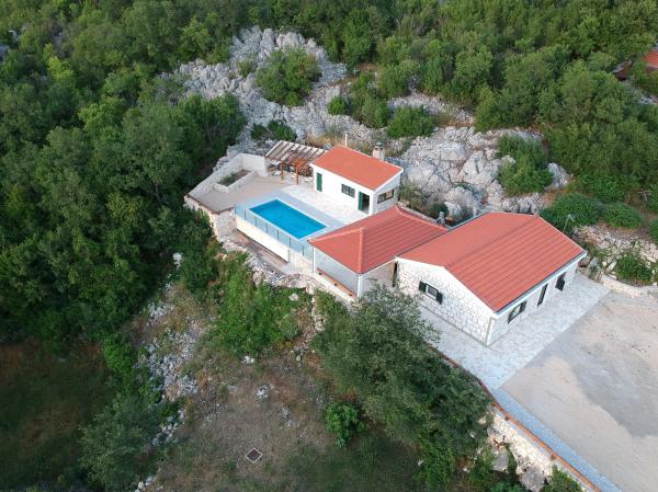 Хорватия Брела виллы